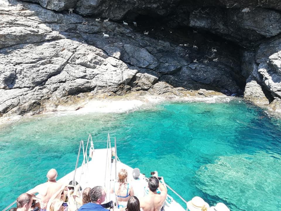 gita in barca isola d'elba alla grotta delle capre baby princess